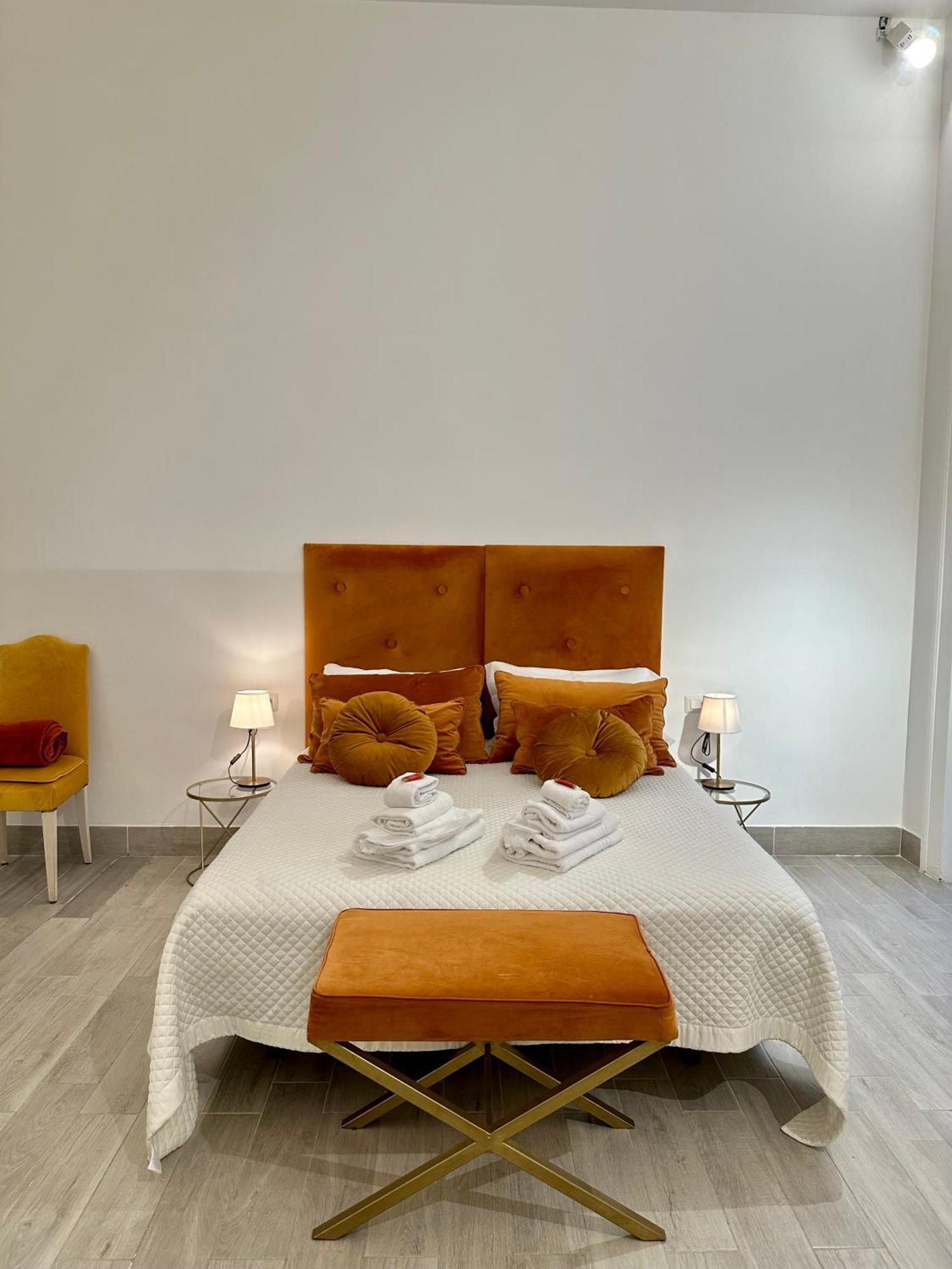 Maison M Napoli Boutique Rooms Nápoles Exterior foto
