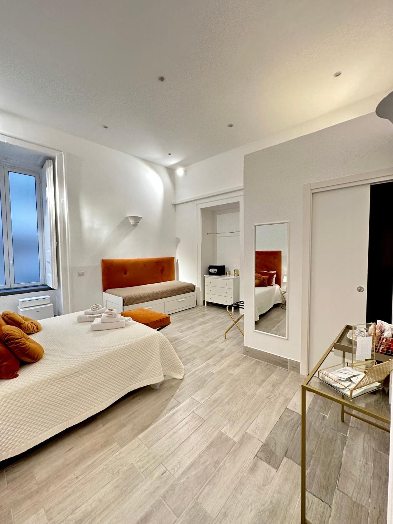 Maison M Napoli Boutique Rooms Nápoles Exterior foto